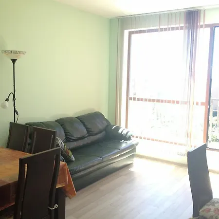 With Two Bedrooms At Sea Apartment Elenite
